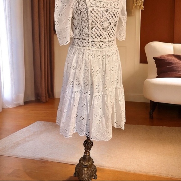 Gorgeous white crochet and eyelet puffed sleeve dress Bohemian Beautiful - Picture 3 of 16